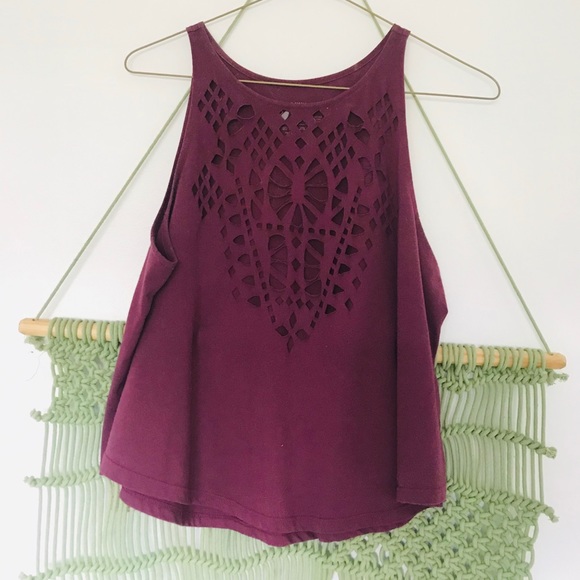Cut out burgundy crop top - Picture 2 of 3